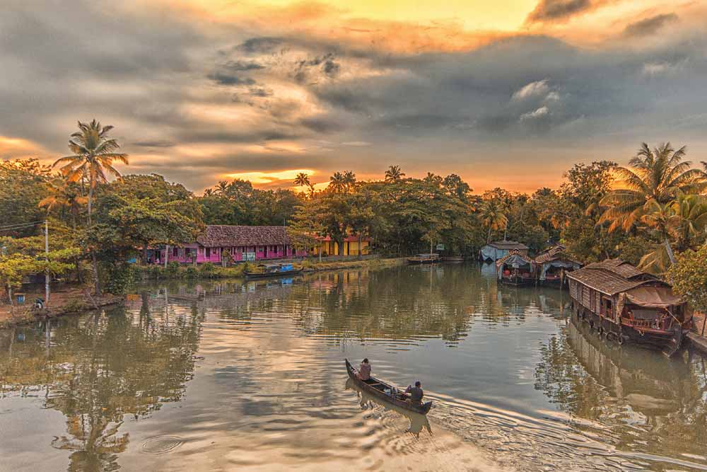 Vacances sur des peniches ou sur les plages du Kerala